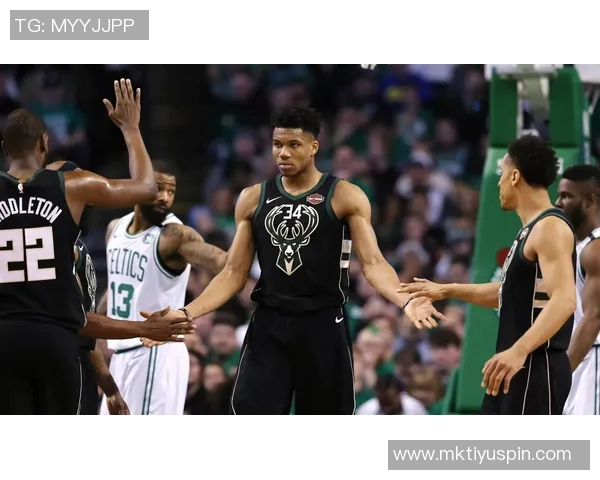 字母哥生涯30分10助场次创新高超越历史大前锋成就无可匹敌